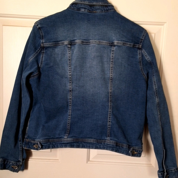 Jean jacket - Picture 3 of 7